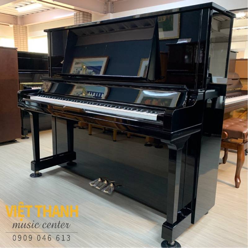 Đàn piano Yamaha UX30BL