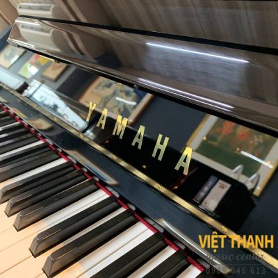 logo piano Yamaha UX10BL